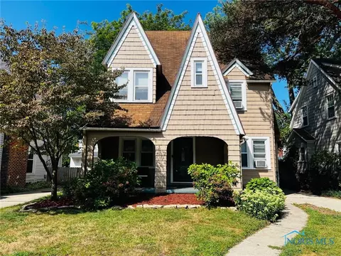 3709 Woodmont Rd, Toledo, OH 43613