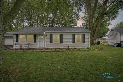 1445 Bradshaw Ct, Maumee, OH 43537