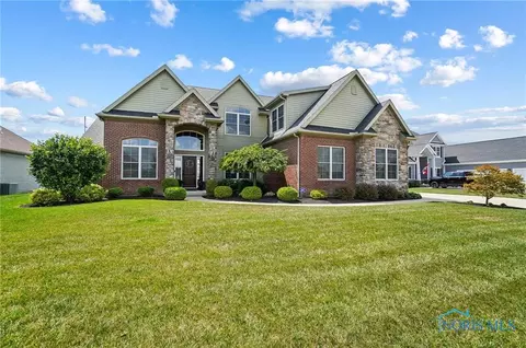 25506 Wood Creek Rd, Perrysburg, OH 43551