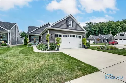 1930 Fieldbrook Dr, Toledo, OH 43615