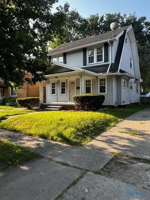 2323 Berdan Ave, Toledo, OH 43613