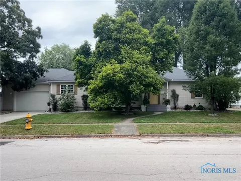 312 N Columbus Ave, Fremont, OH 43420
