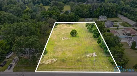 2051 Centennial Rd, Toledo, OH 43617