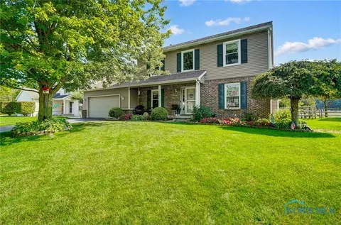7615 Hidden Springs Dr, Holland, OH 43528