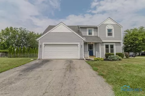 204 Freedom Ln, Waterville, OH 43566