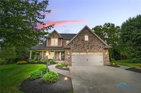227 Locust Ct, Bluffton, OH 45817