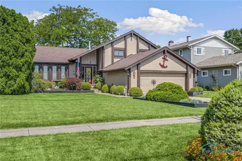 2227 Shoreland Ave, Toledo, OH 43611