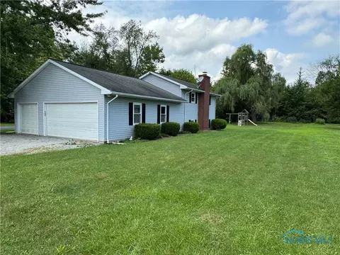 331 E Bartlow St, Deshler, OH 43516 photo 3