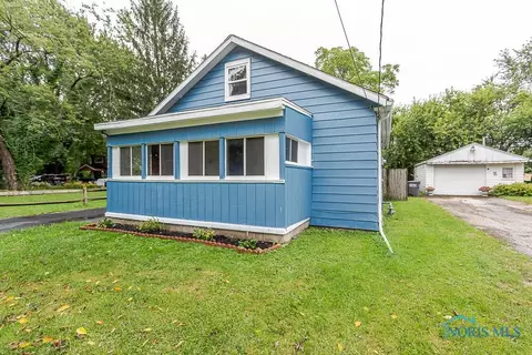 5709 Camberley Dr, Toledo, OH 43615
