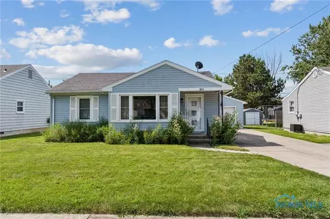305 W Melrose Ave, Findlay, OH 45840