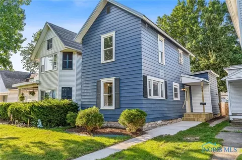 323 Cherry St, Findlay, OH 45840