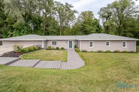 5916 Weckerly Rd, Whitehouse, OH 43571