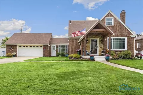 3615 Beverly Dr, Toledo, OH 43614
