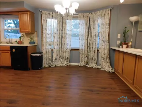 209 Ohio Dr, Bryan, OH 43506 photo 9