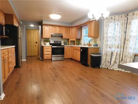 209 Ohio Dr, Bryan, OH 43506 photo 10
