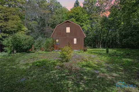 420 N Eber Rd, Holland, OH 43528