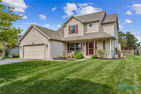 805 Country Creek Dr, Findlay, OH 45840