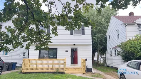 709 Durango Dr, Toledo, OH 43609
