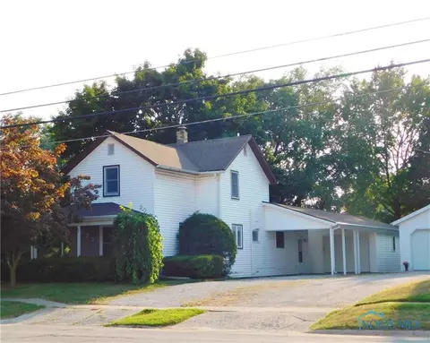 433 N Michigan Ave, Edgerton, OH 43517