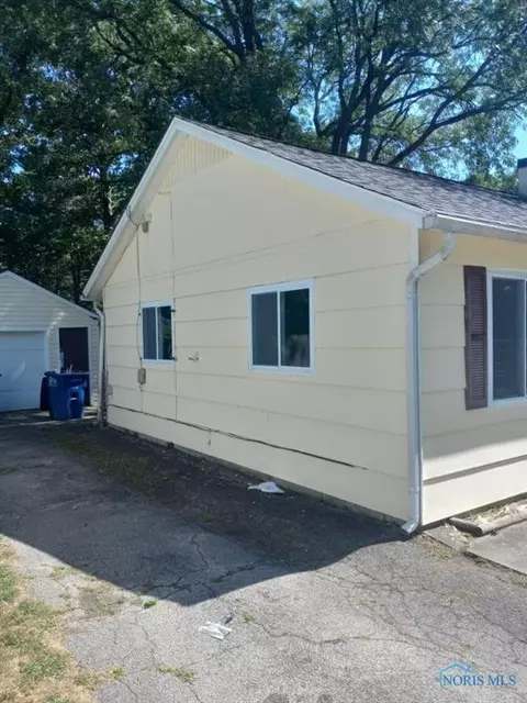 110 Independence Rd, Toledo, OH 43607 photo 4