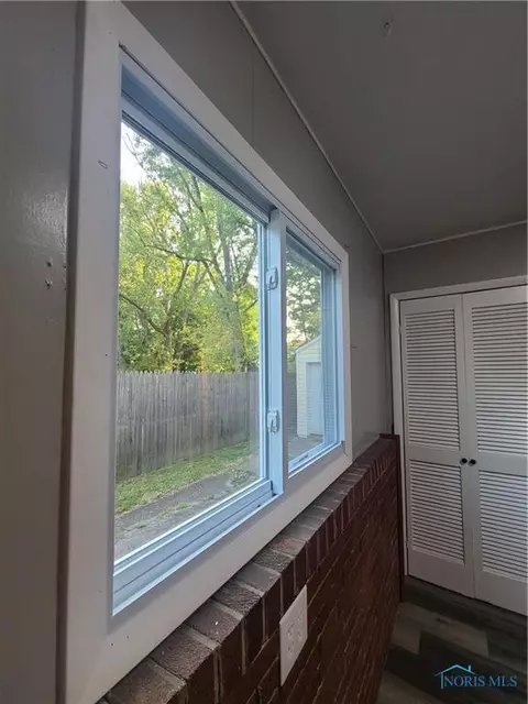 110 Independence Rd, Toledo, OH 43607 photo 14