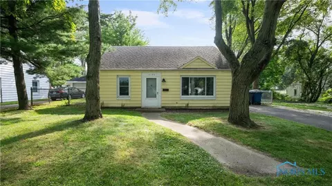 5134 Adella St, Toledo, OH 43613