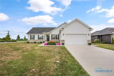 1454 Westminster Rd, Bowling Green, OH 43402