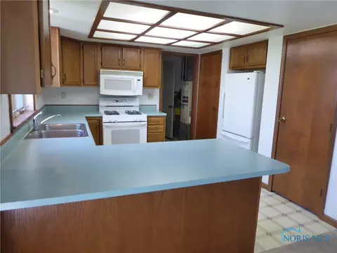 100 Rehn Dr, Fayette, OH 43521 photo 12