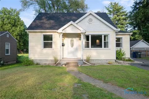 636 Hayes Rd, Toledo, OH 43615