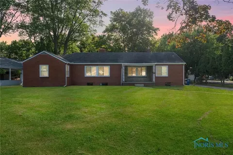 4254 Harvest Ln, Toledo, OH 43623