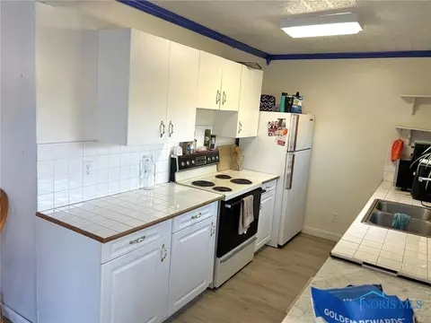110 N Main St, Edon, OH 43518 photo 6