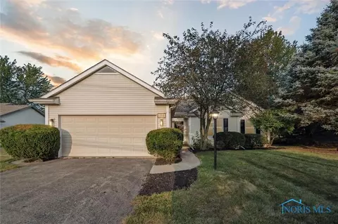 813 Waterville Monclova Rd, Waterville, OH 43566