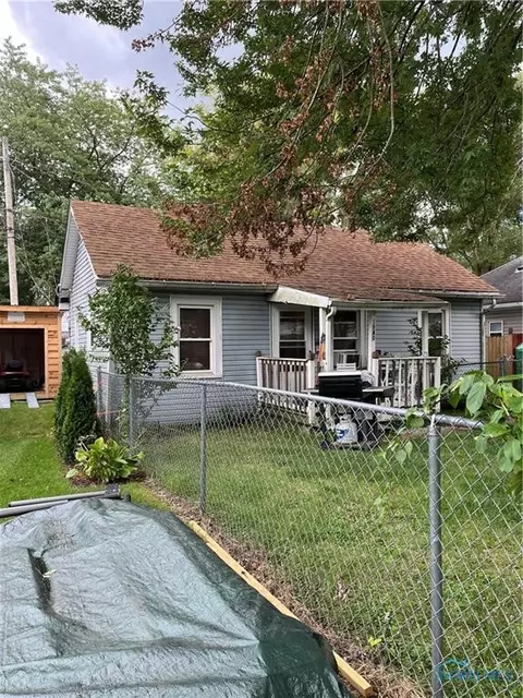 1940 Woodbridge Rd, Toledo, OH 43615