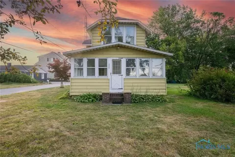 6445 N 1st St, Oak Harbor, OH 43449
