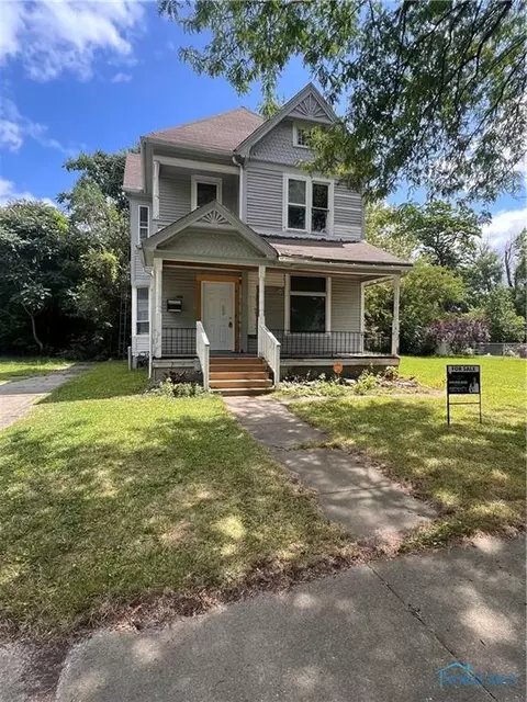 2422 Lawrence Ave, Toledo, OH 43620