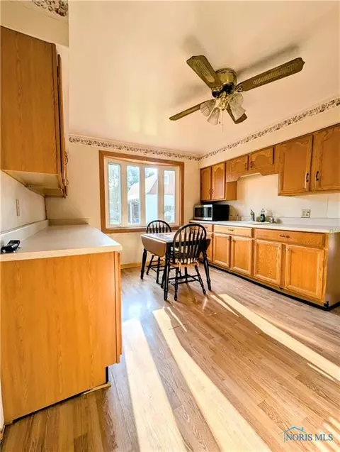 121 W Strong St, Wayne, OH 43466 photo 11