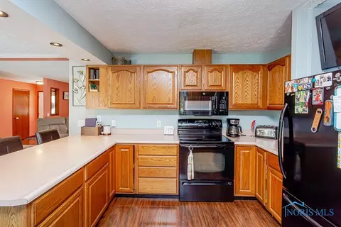 414 E Dixon St, Forest, OH 45843 photo 14