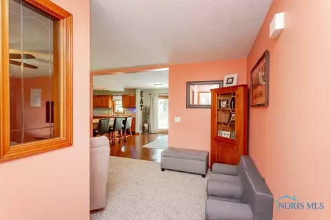414 E Dixon St, Forest, OH 45843 photo 5
