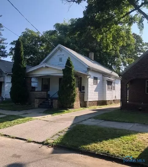 2834 Warsaw St, Toledo, OH 43608