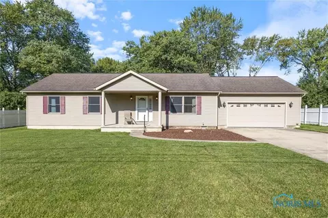 1756 Rhode Island Rd, Holland, OH 43528