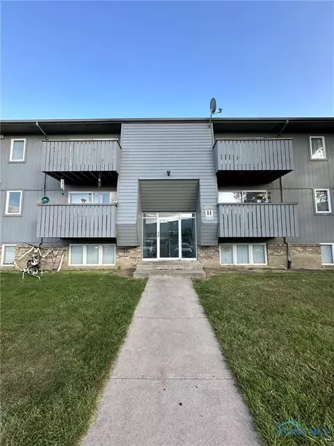 6201 Garden Rd #H143, Maumee, OH 43537