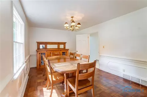 600 Sutton Pl, Findlay, OH 45840 photo 2