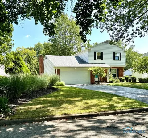 1513 Heatherton Dr, Toledo, OH 43614