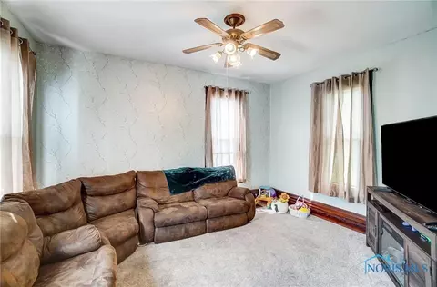 298 E Main St, Mccomb, OH 45858 photo 18