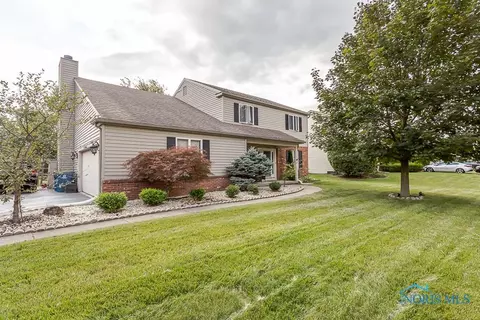 6025 Grainfield Dr, Sylvania, OH 43560