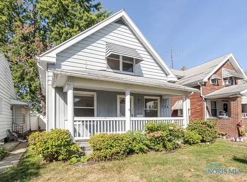 136 Walnut St, Rossford, OH 43460