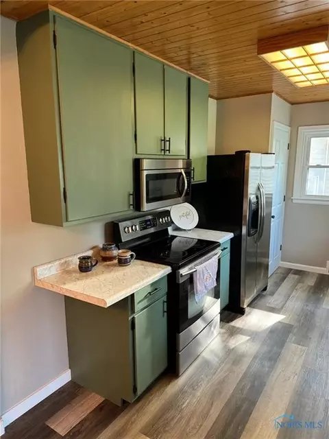 404 E Perry St, Bryan, OH 43506 photo 7