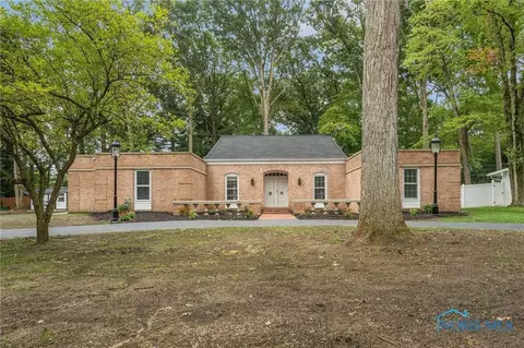 4841 Southbridge Rd, Toledo, OH 43623