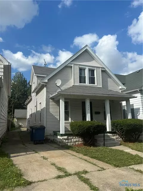 439 E Streicher St, Toledo, OH 43608