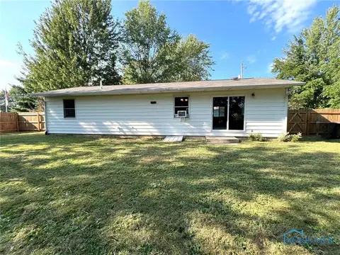 403 E Daisy St, Forest, OH 45843 photo 4